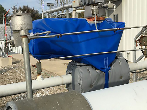 Removable reusable protective blanket and jacket insulation for control valve actuator